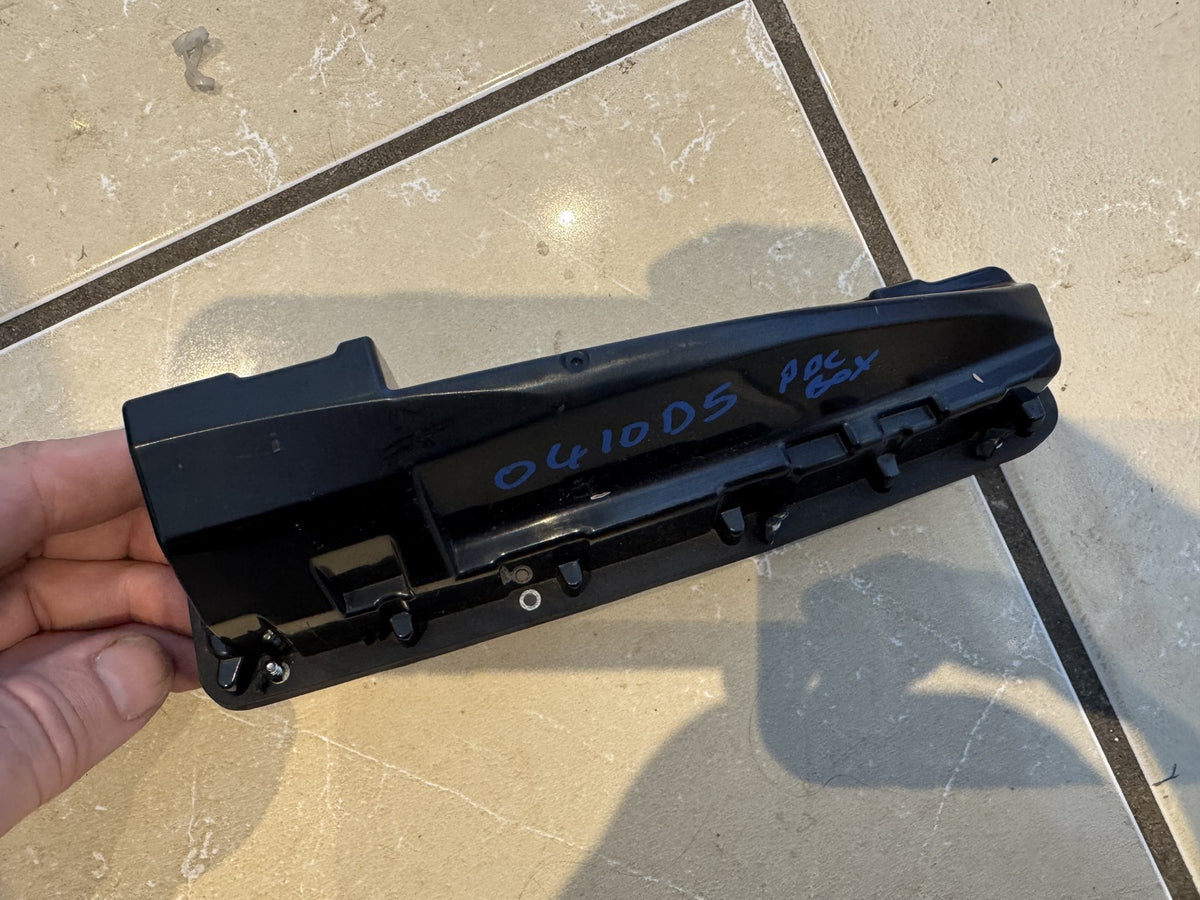 Range Rover Sport L461 ตั้งแต่ปี 2022 เป็นต้นไป ฐานเสาอากาศหลังคา M8E2-18D862-CA ไม่มีฝาครอบ สำหรับเป็นอะไหล่