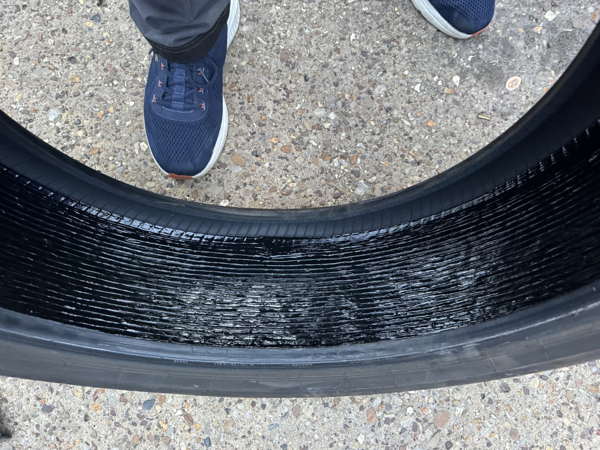 215 50 19 ブリヂストン トゥランザ エコ エンライテン 93T 215/50R19 タイヤ 4mm シール パンク補修歴なし
