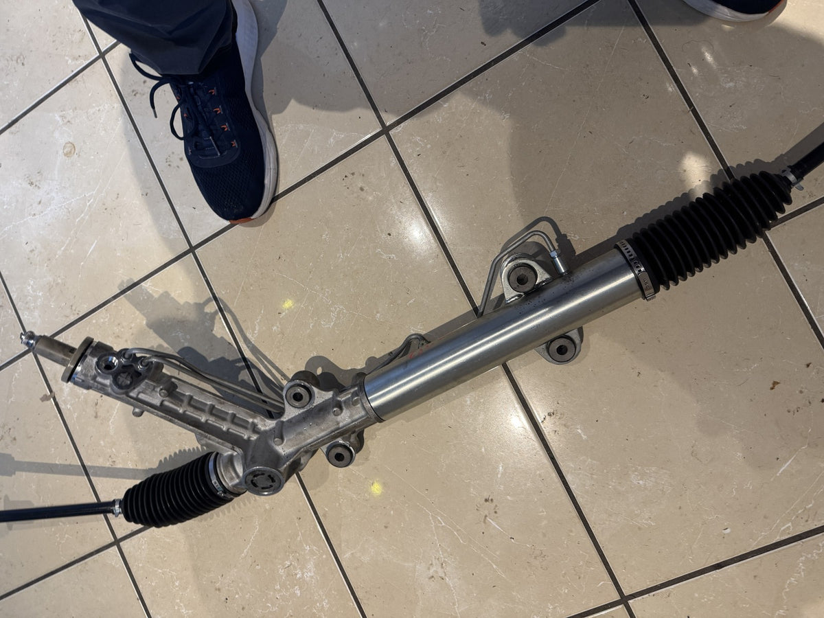 メルセデス スプリンター VW LT 1995-2006 パワーステアリングラック 右ハンドル用 新品 VSR1082