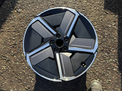 2025 Jaecoo 7 2024-on 19in 7.5J Alloy Wheel Diamond Cut Kerbed 203000915AA