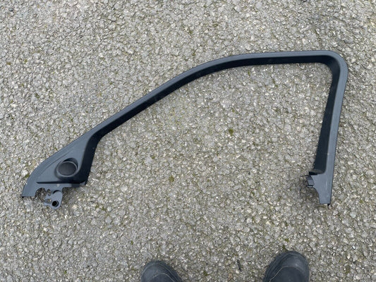 RANGE ROVER EVOQUE MK1 FRONT RIGHT DRIVER DOOR INNER TOP COVER  O/S/F 2013-2018