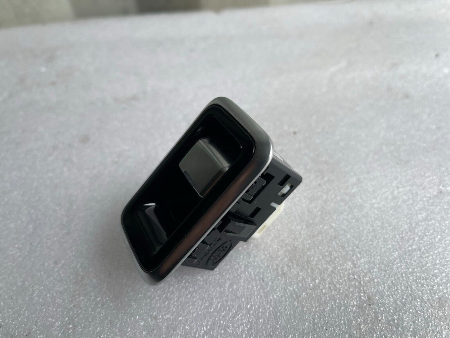 2020 JAGUAR F-PACE DOOR WINDOW SWITCH REGULATOR BUTTON FRONT OR REAR X761