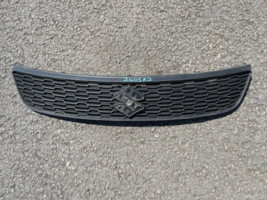 GRILLE DE PARE-CHOCS SUPÉRIEURE SUZUKI SWIFT 2014-2017 7174160P0