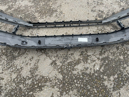 2021 VW Touran Front Bumper 2015 on 5TA807221AL Genuine DAMAGED