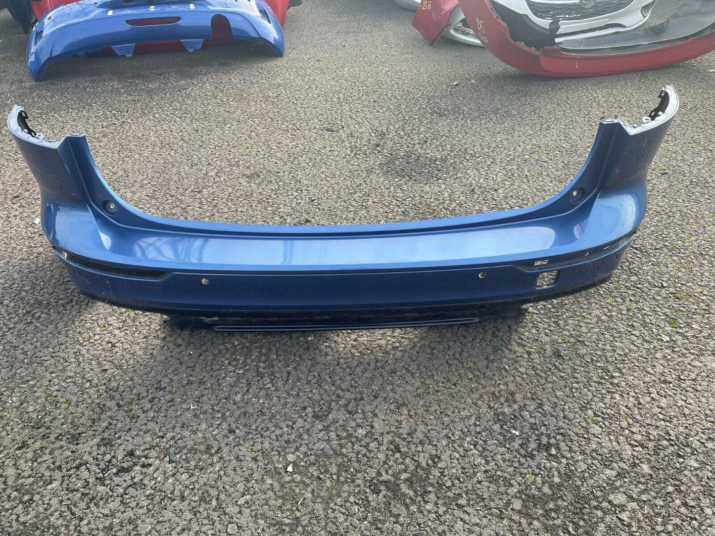 2020 VOLVO V60 V-60 2018 ONW GENUINE REAR BUMPER WITH LOWER DIFFUSER