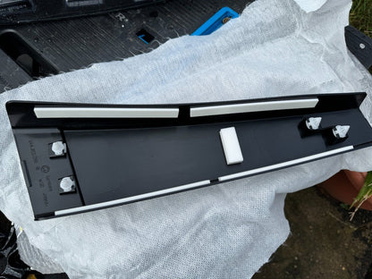 NEW GENUINE SKODA FABIA MK4 (6VA) (B) PILLAR TRIM (TOP) 6VA853290