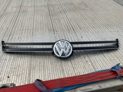 Chrome Component of Genuine Volkswagen Tourareg Grille 7P6853651A