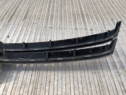 Chrome Component of Genuine Volkswagen Tourareg Grille 7P6853651A