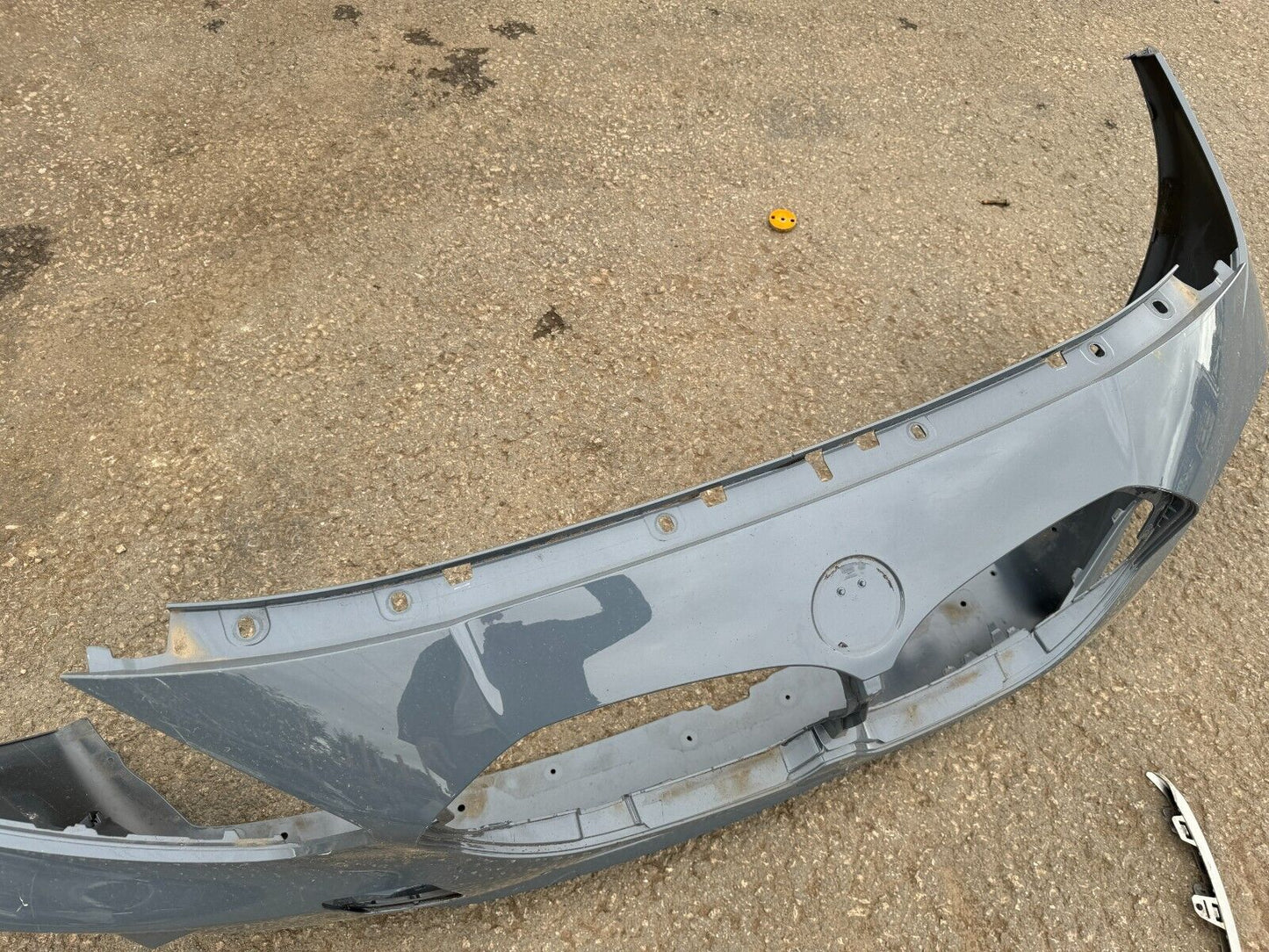 BMW 1 SERIES F40 M SPORT 2019 2020 2021 2022 FRONT BUMPER P/N 5111-8070928 SPLIT