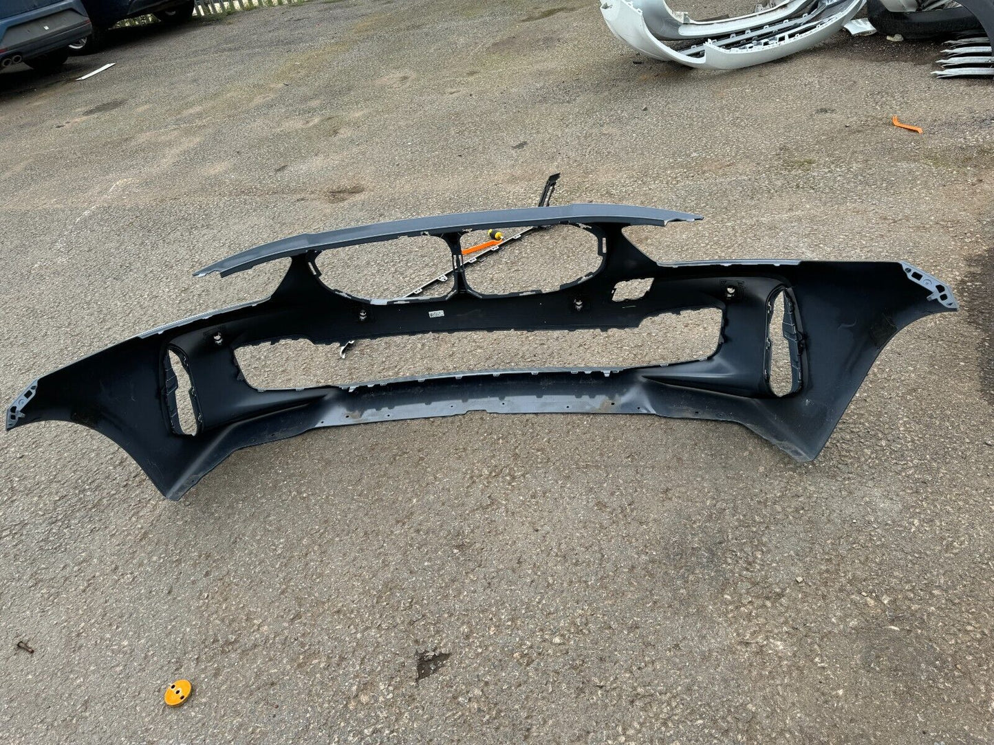 BMW 1 SERIES F40 M SPORT 2019 2020 2021 2022 FRONT BUMPER P/N 5111-8070928 SPLIT