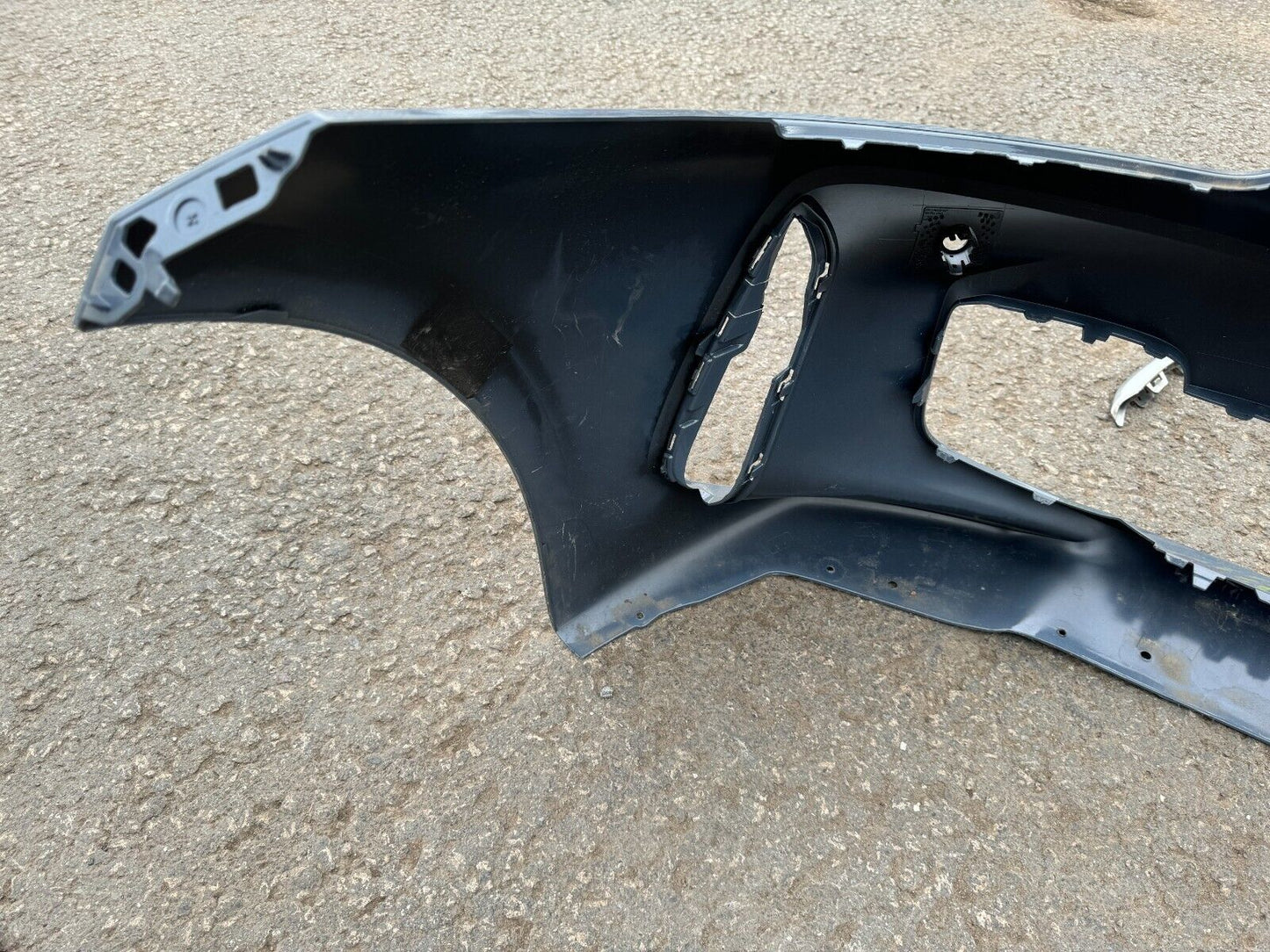 BMW 1 SERIES F40 M SPORT 2019 2020 2021 2022 FRONT BUMPER P/N 5111-8070928 SPLIT