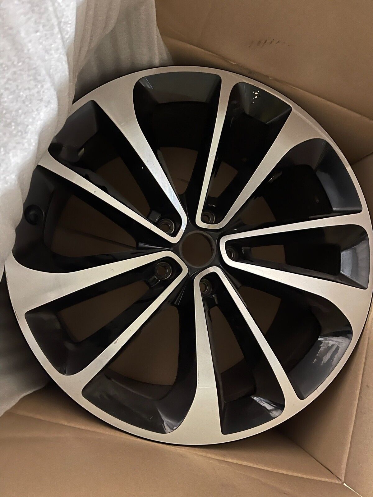 Genuine Bentley Bentayga 21" multi spoke wheel 10jx21 ET28 black polished