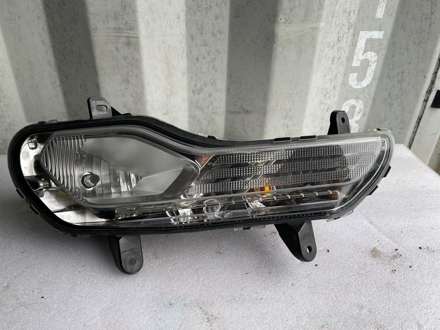 GENUINE Ford Kuga 12-16 Right Fog Lamp Cv4413b220bg EXCELLENT CONDITION