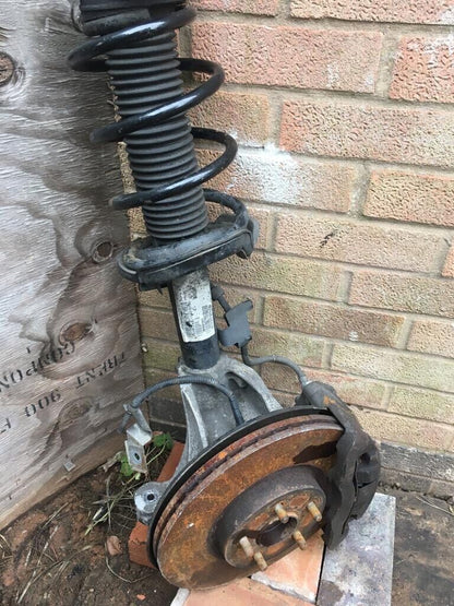 volvo v40 d2 2014 strut, subframe