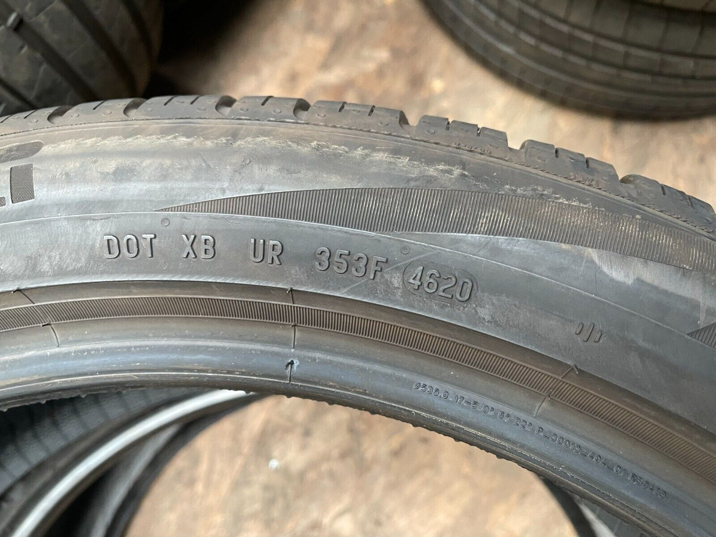 245 45 21 PIRELLI SCORPION ZERO ALL SEASON JLR GUMI *7,5 mm*