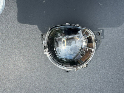 VOLVO XC40 B4 Front Right Fog Light 32365035 2023 23891566 NEXT DAY DELIVERY