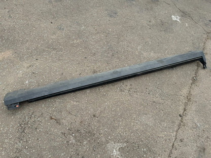 Polestar 2 P Side Skirt Right 31672592 2021 RHD 25017200