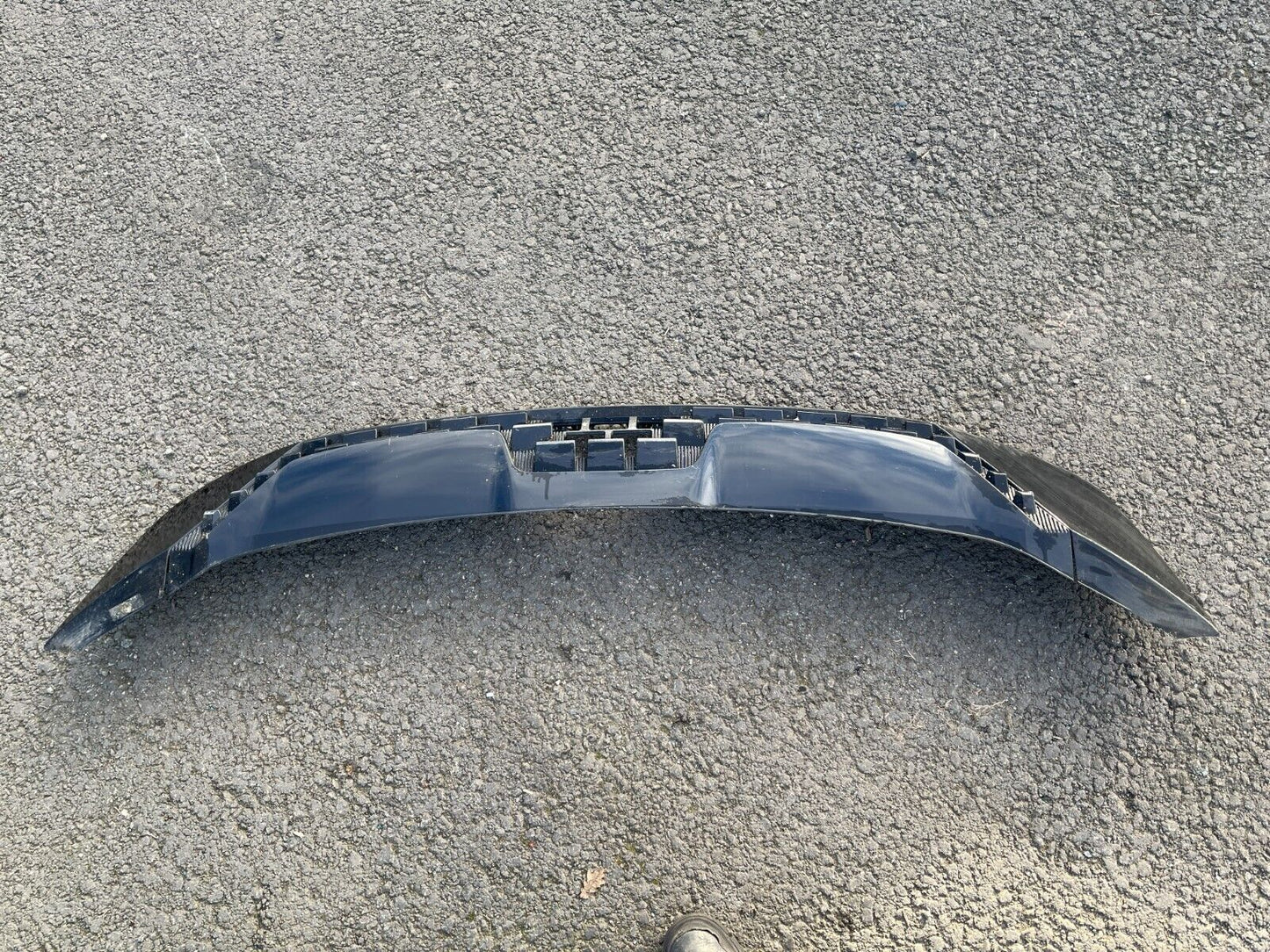 KIA EV6 CV Rear Bumper Diffuser 86673-CV000 Electricity 168kw 2023 CRACKED