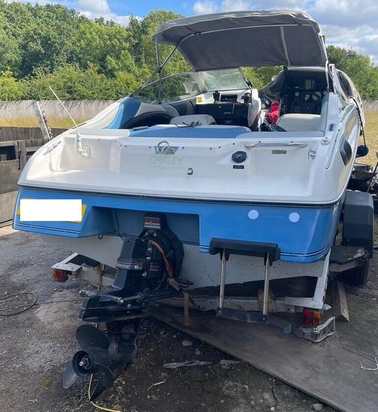 1992 Bayliner Capri 1850 Bowrider 3.0 MerCruiser® & Trailer