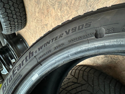 WINTER TYRE Yokohama BluEarth-Winter (V905) 285/35 R21 105V XL M+S REPAIR, READ!