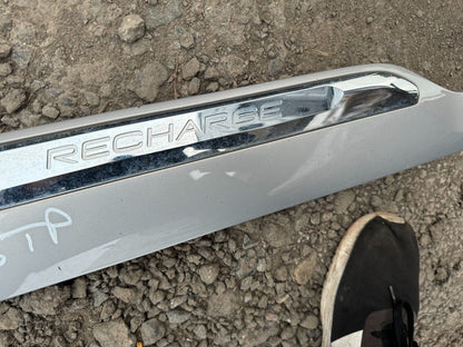 2023 Volvo Front Right Lower Door Trim RECHARGE XC90 31448428 31448418