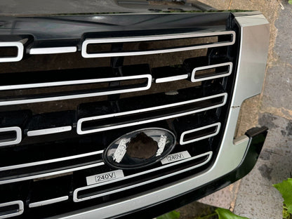 LAND ROVER RANGE ROVER Kühlergrill, front grill M8E2-8200-CJ N9EM-8200-A DAMAGED