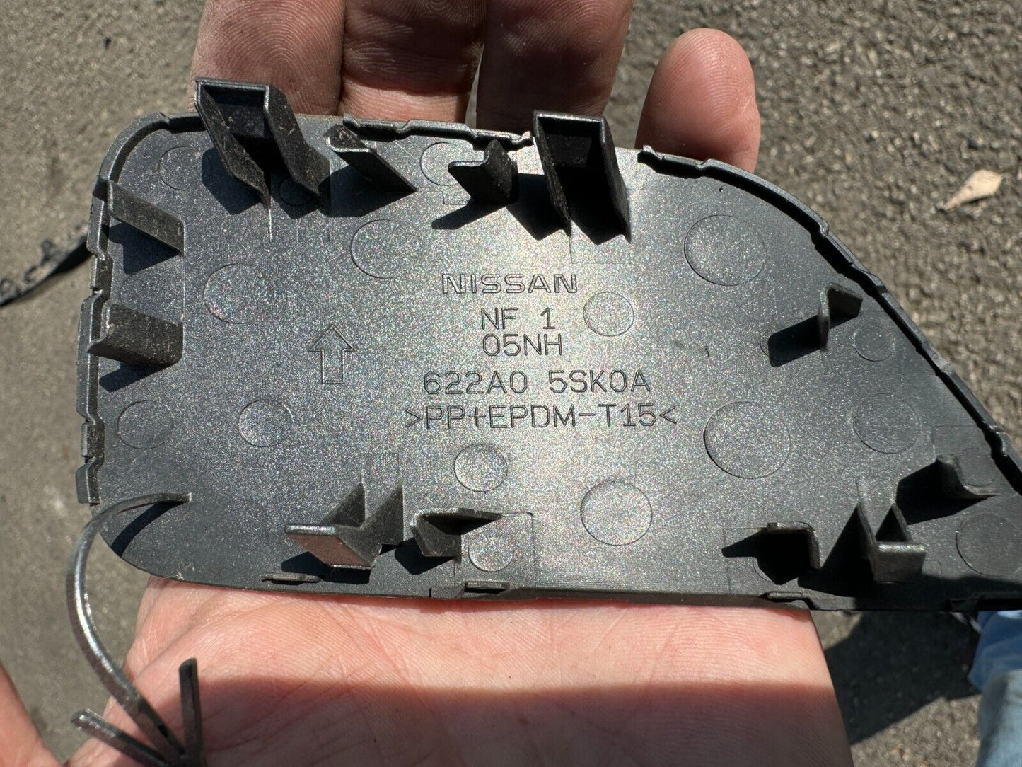 GENUINE Nissan Leaf 2018-2022 Front Bumper Tow Eye Cover 622A05SK0A