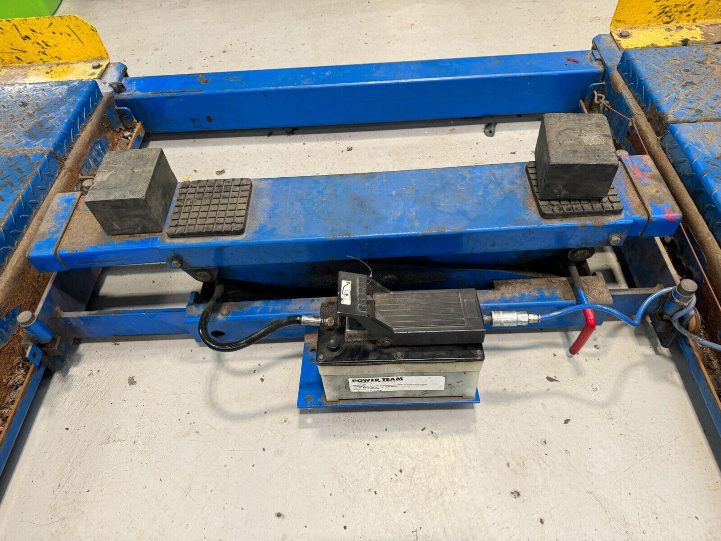 ALIGNMENT FOUR-POST VEHICLE LIFT PEAK 412A max to 5500KG