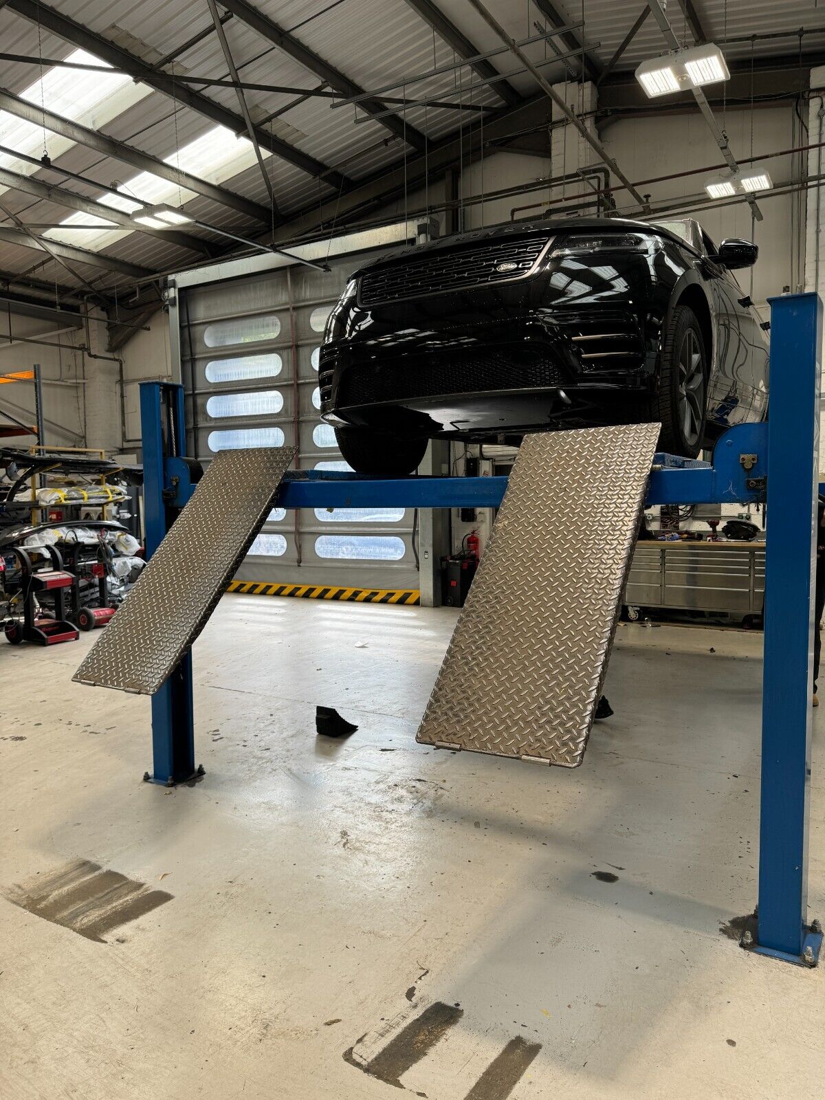 ALIGNMENT FOUR-POST VEHICLE LIFT PEAK 412A max to 5500KG