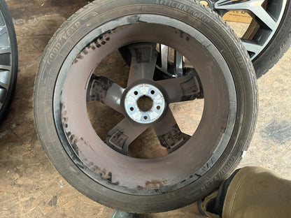 2024 Volvo EX40 alloy wheel 20x8j