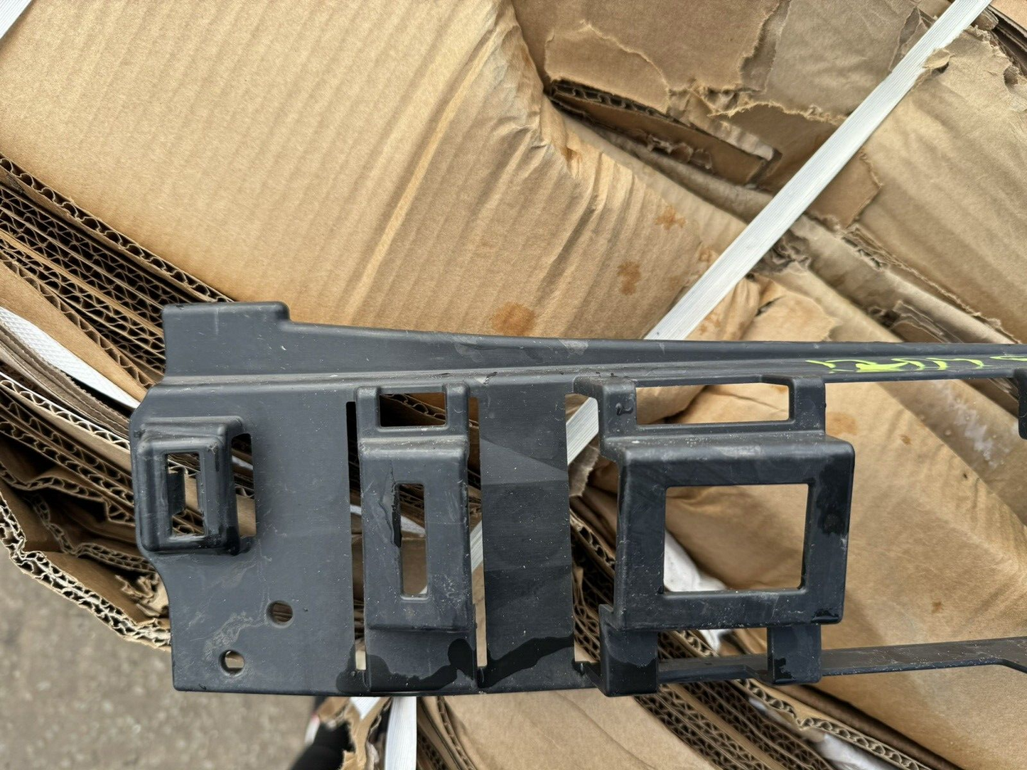 Ford Kuga Front Bumper Support Bracket LV4B-17E898-K Genuine