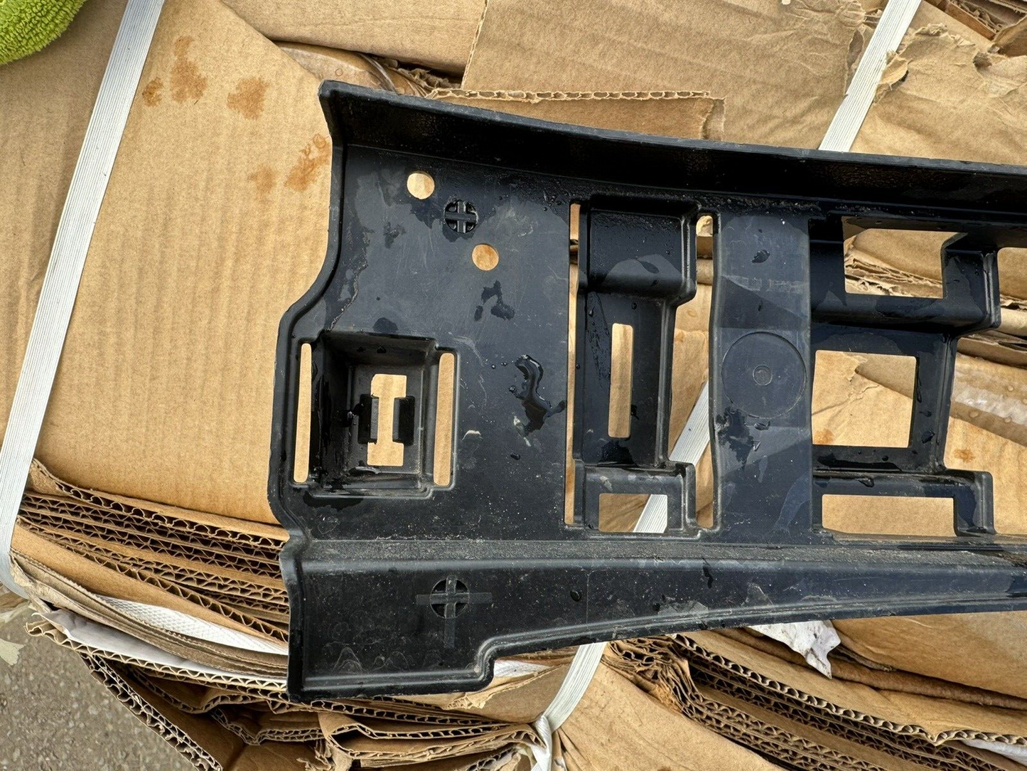 Ford Kuga Front Bumper Support Bracket LV4B-17E898-K Genuine