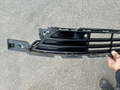 2021-2024 POLESTAR 2 BASE EV FRONT BUMPER GRILL LOWER 31663679