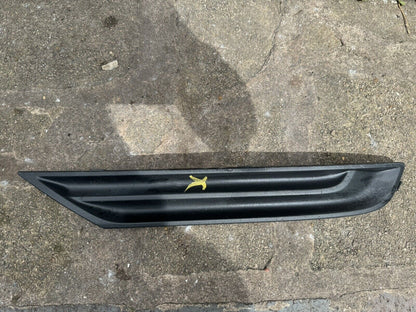 Volvo v90 Front bumper overrider, left with part number 32248995