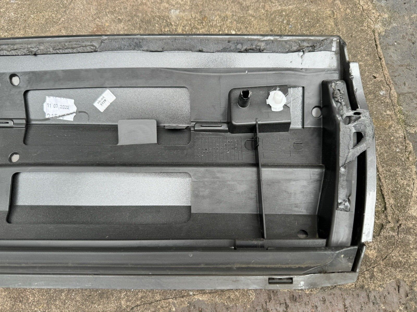 SEAT CUPRA from 2019 GENUINE LH Door Moulding se050 3y10