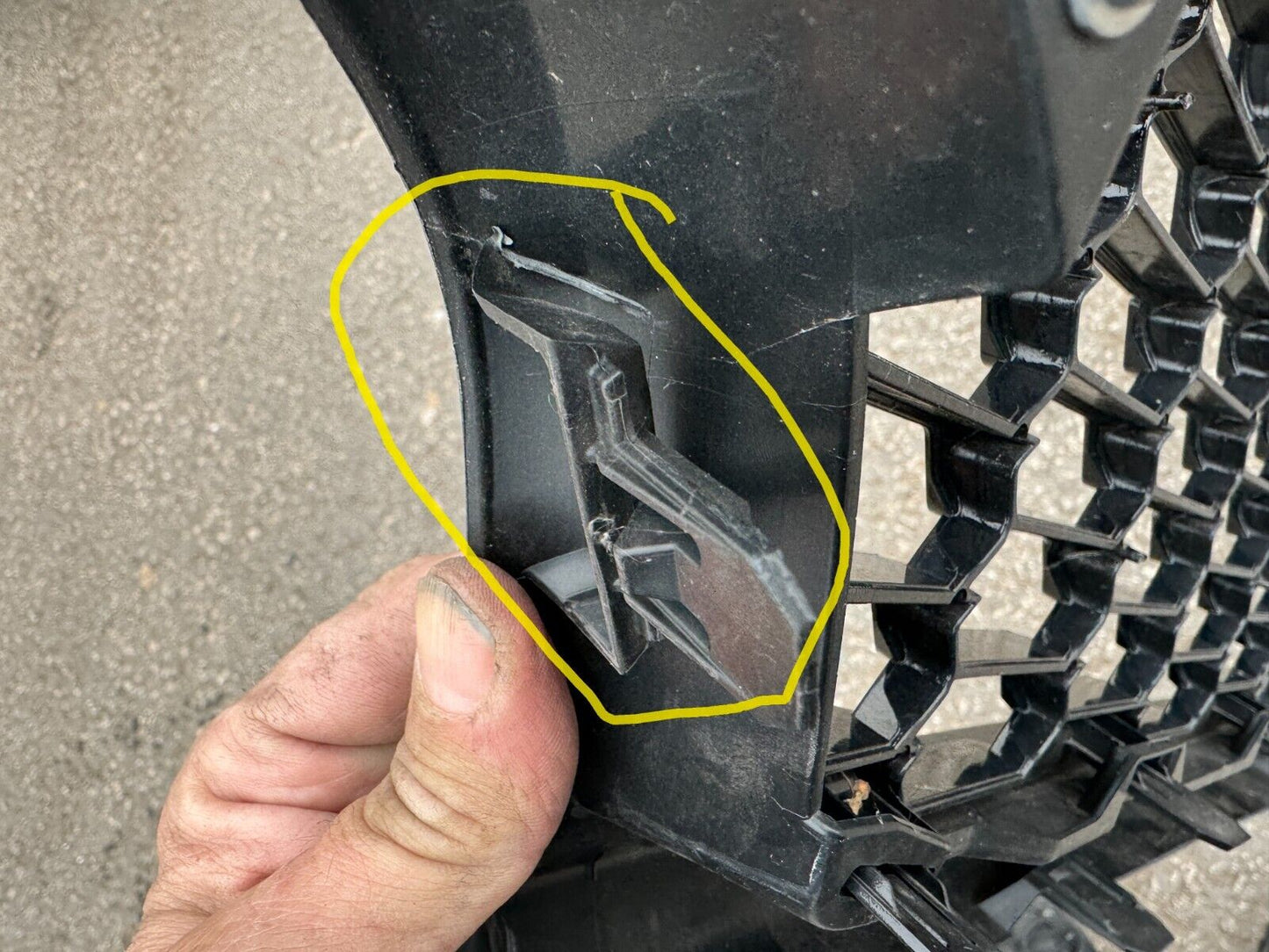 2023 TOYOTA YARIS P21 Radiator Grille 531020D260 GENUINE