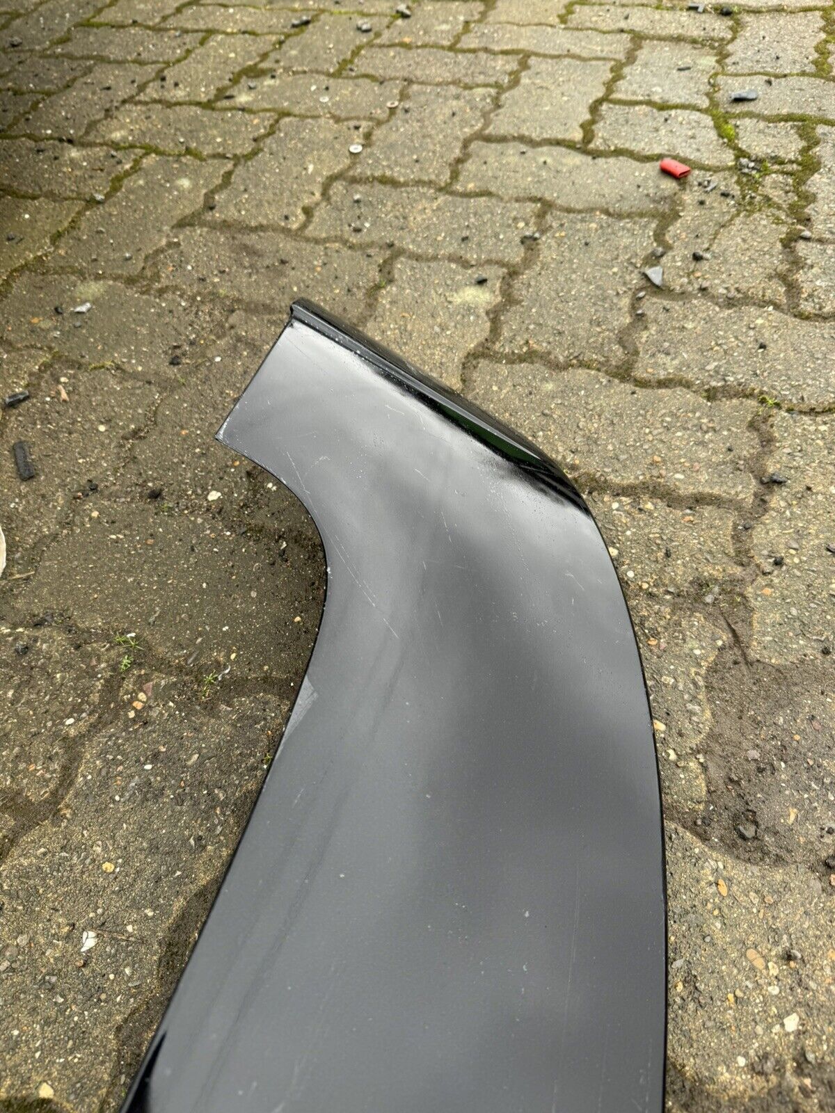 Damage on second pictureGENUINE FORD KUGA ST LINE TAILGATE SPOILER LV4B-S44210 B