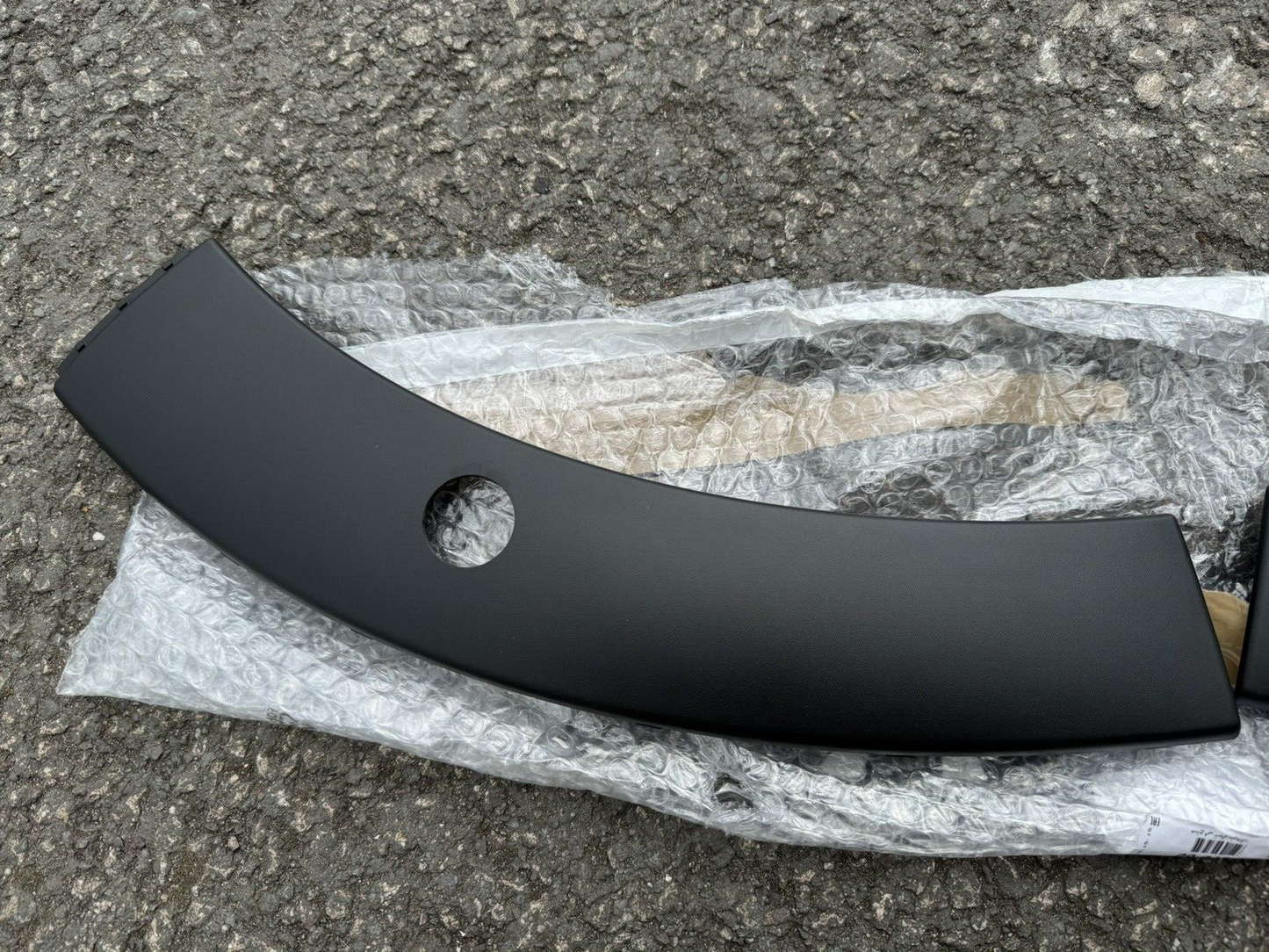 CITROËN C3 Bumper Arch Trim Front Left 9815114877