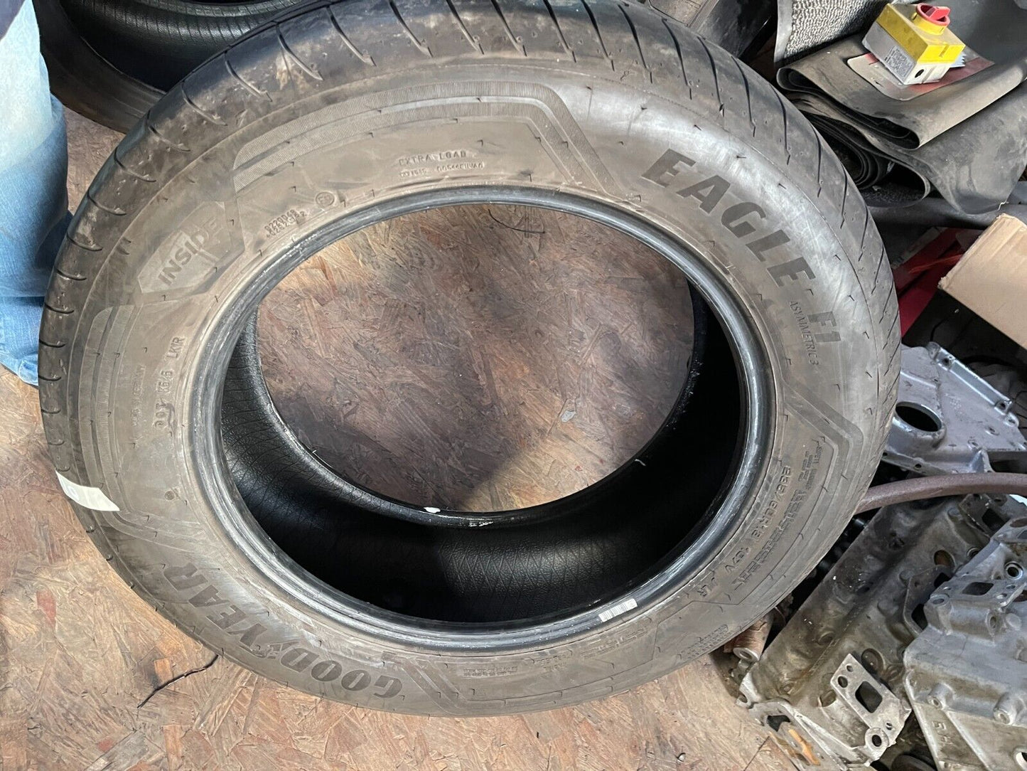 x1  235 60 18 107V XL GOODYEAR EAGLE F1 ASYMMETRIC 3 SUV  (REPAIRED)