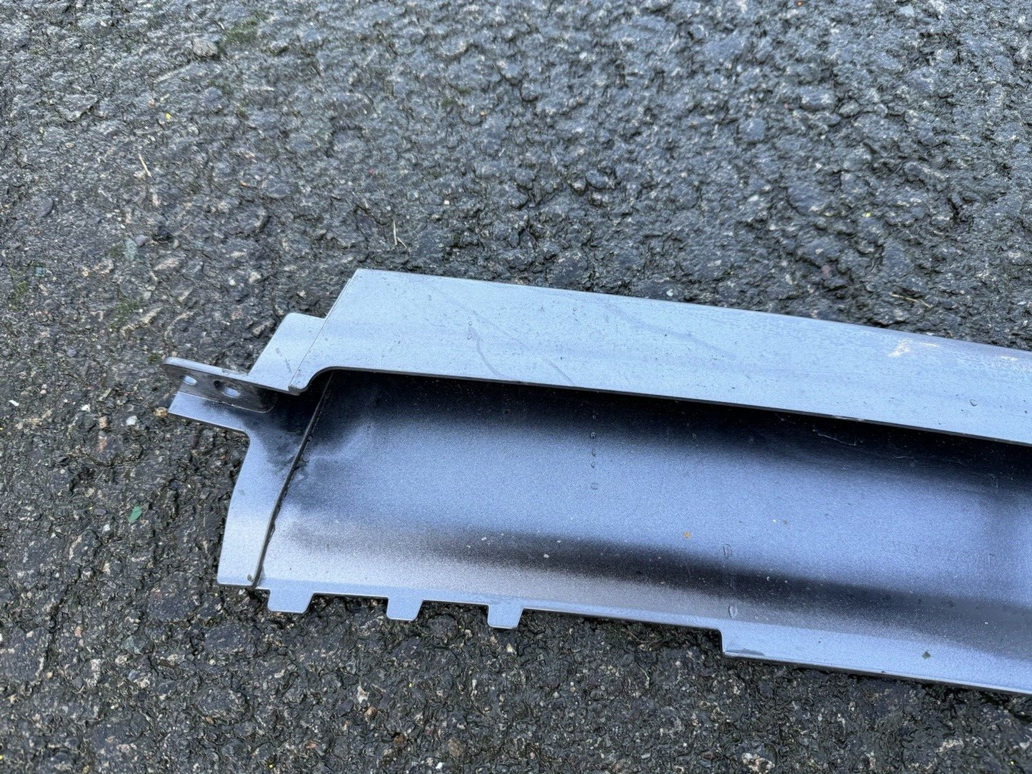 Genuine Jaguar F-Type Front Bumper Centre Deflector  MX5317778