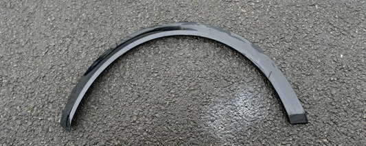 18-22 BMW i3 I01 WHEEL ARCH MOULDING REAR RIGHT GENUINE 51117472948 Scratched