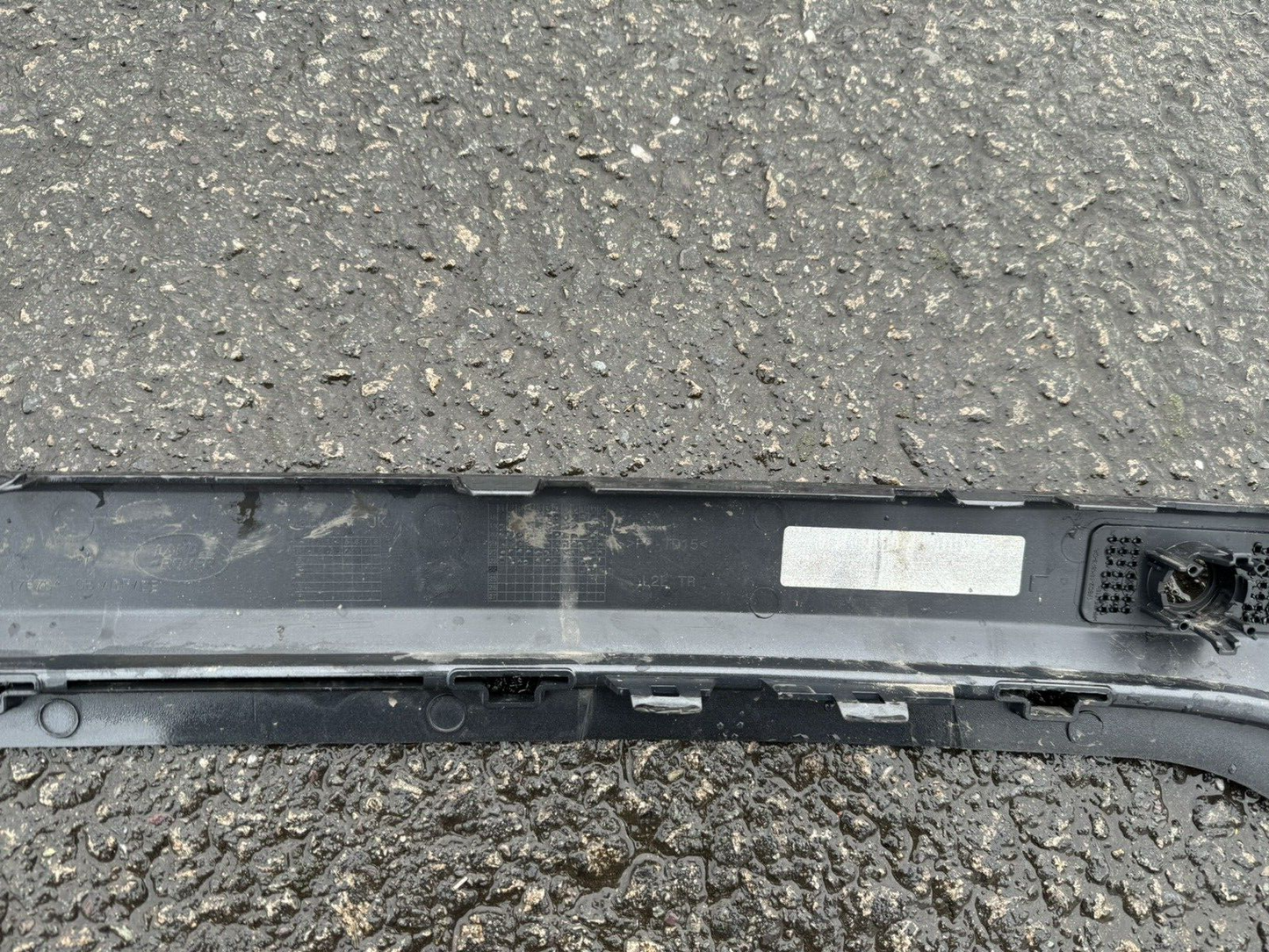 K8D217F784-CB Range Rover Evoque Rear Bumper Lower Section Genuine