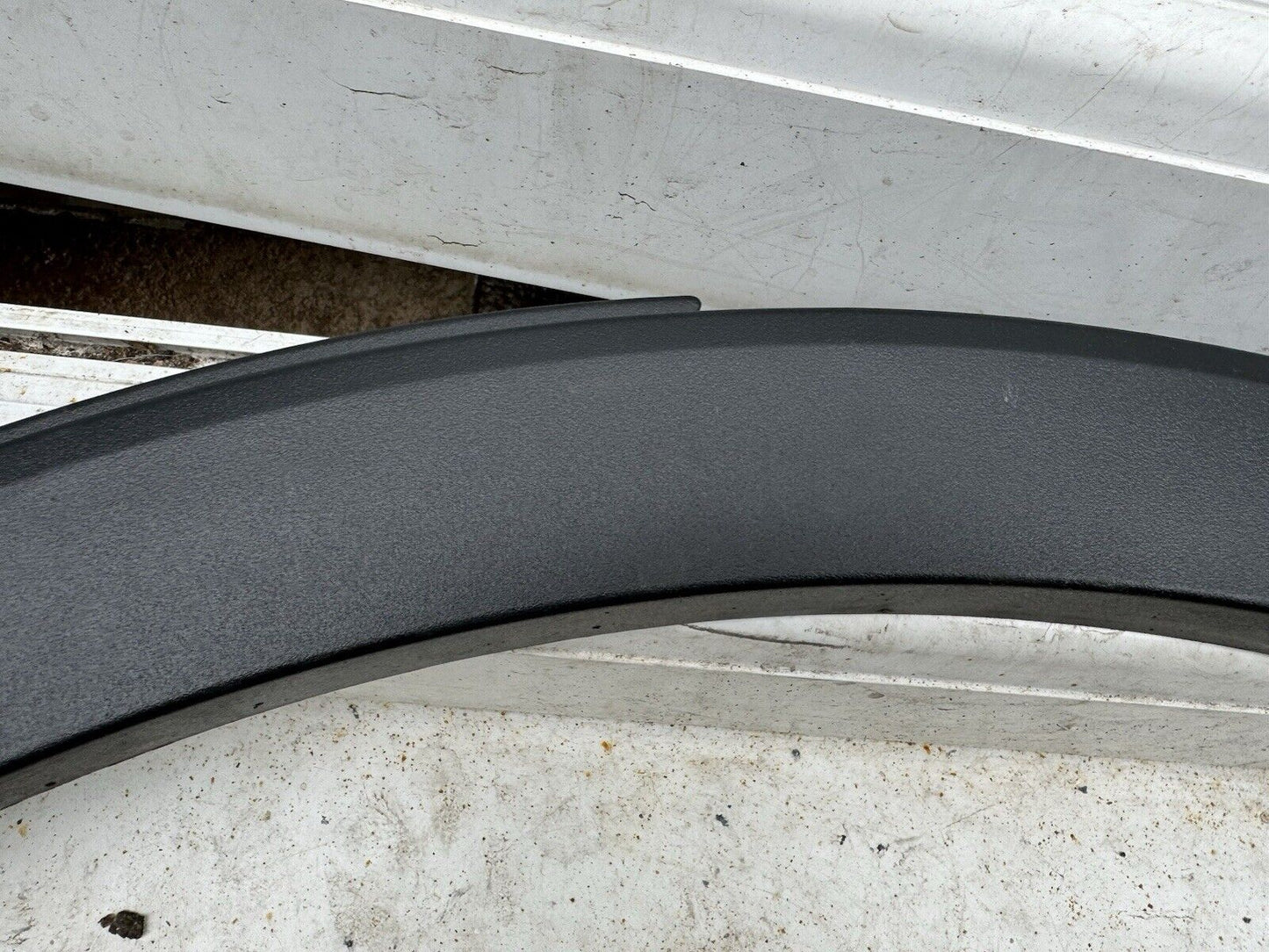 Toyota chr left rear trim fender 75606-4010 2015-on