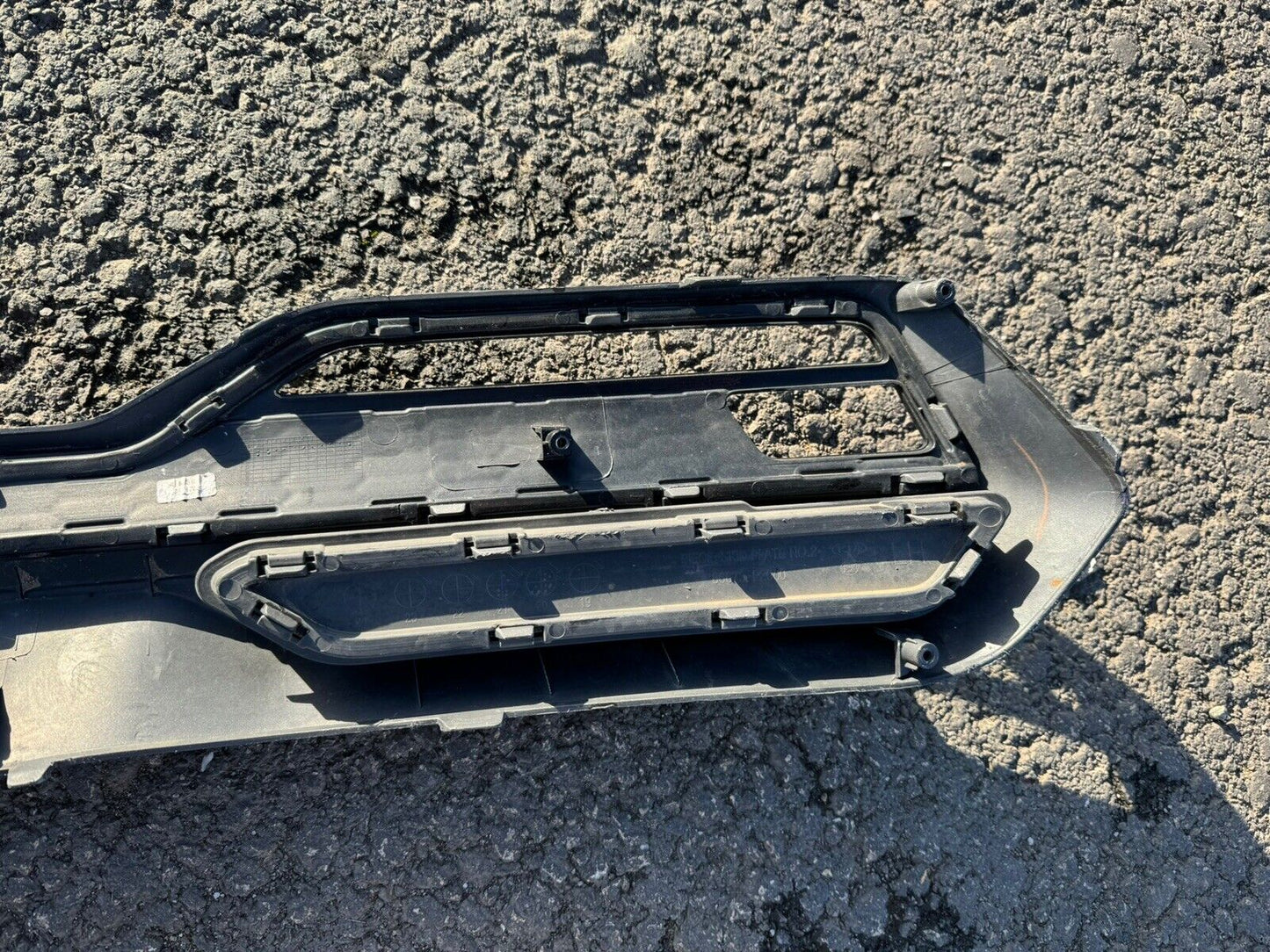 Kia Sorento Rear Bumper Lower Middle Section 2020 ON 86696-P2010 Genuine