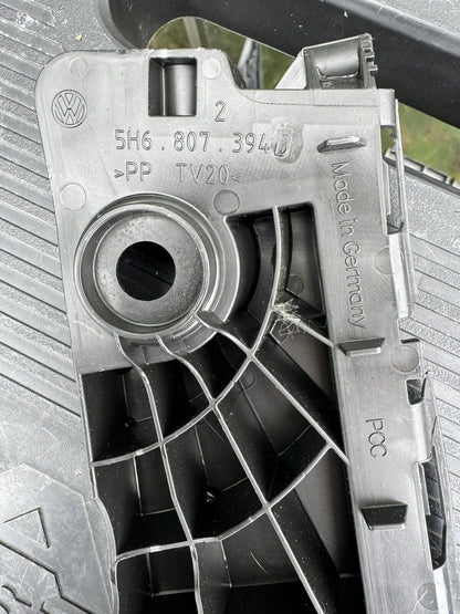 VOLKSWAGEN GOLF Mk8 Drivers Right Rear Bumper Guide Support Bracket 5H6807394D