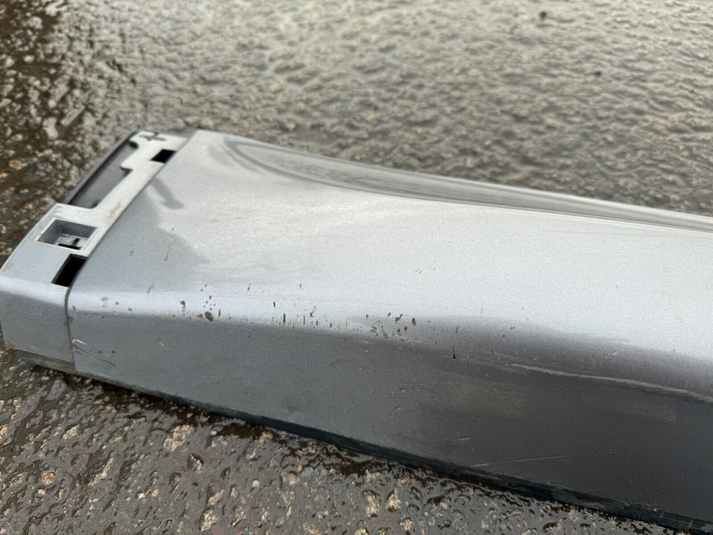 Genuine LAND ROVER DISCOVERY SPORT L550 RIGHT SIDE DOOR MOLDING FK72274A48ACW