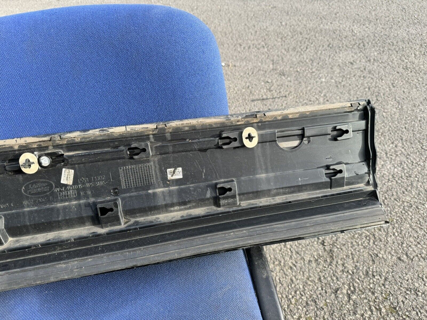 Range Rover Evoque L551 Door Moulding K8D221065C L551T1302