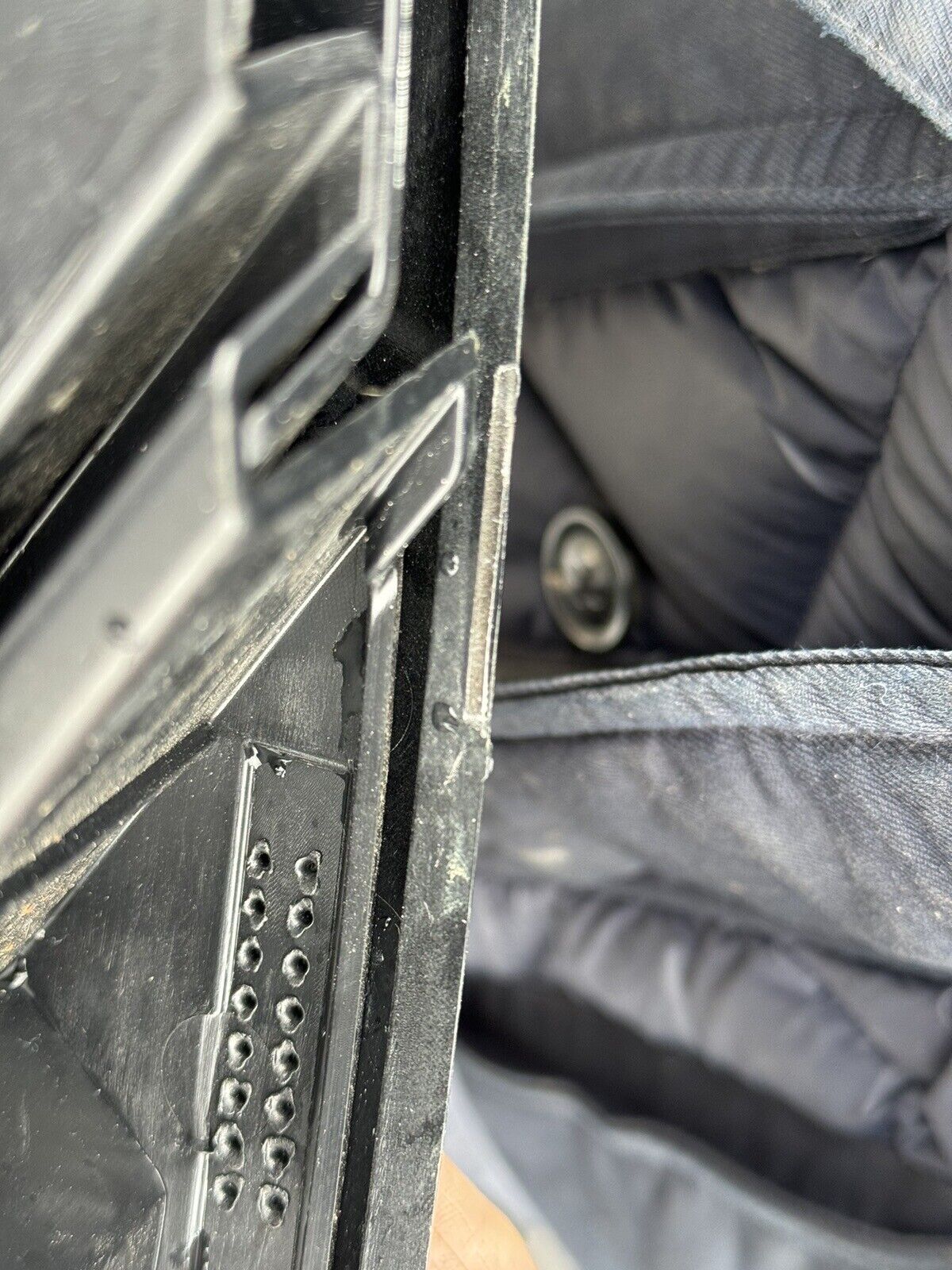 GENUINE KIA NIRO PASSENGER SIDE LEFT QUARTER PANEL COVER 87853-AO000