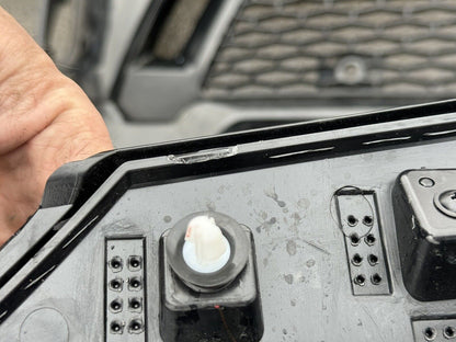 GENUINE KIA NIRO PASSENGER SIDE LEFT QUARTER PANEL COVER 87853-AO000