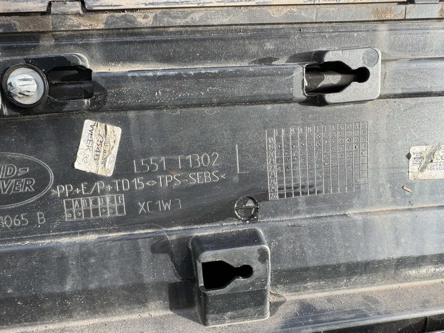 Range Rover Evoque L551 Door Moulding K8D221065C L551T1302